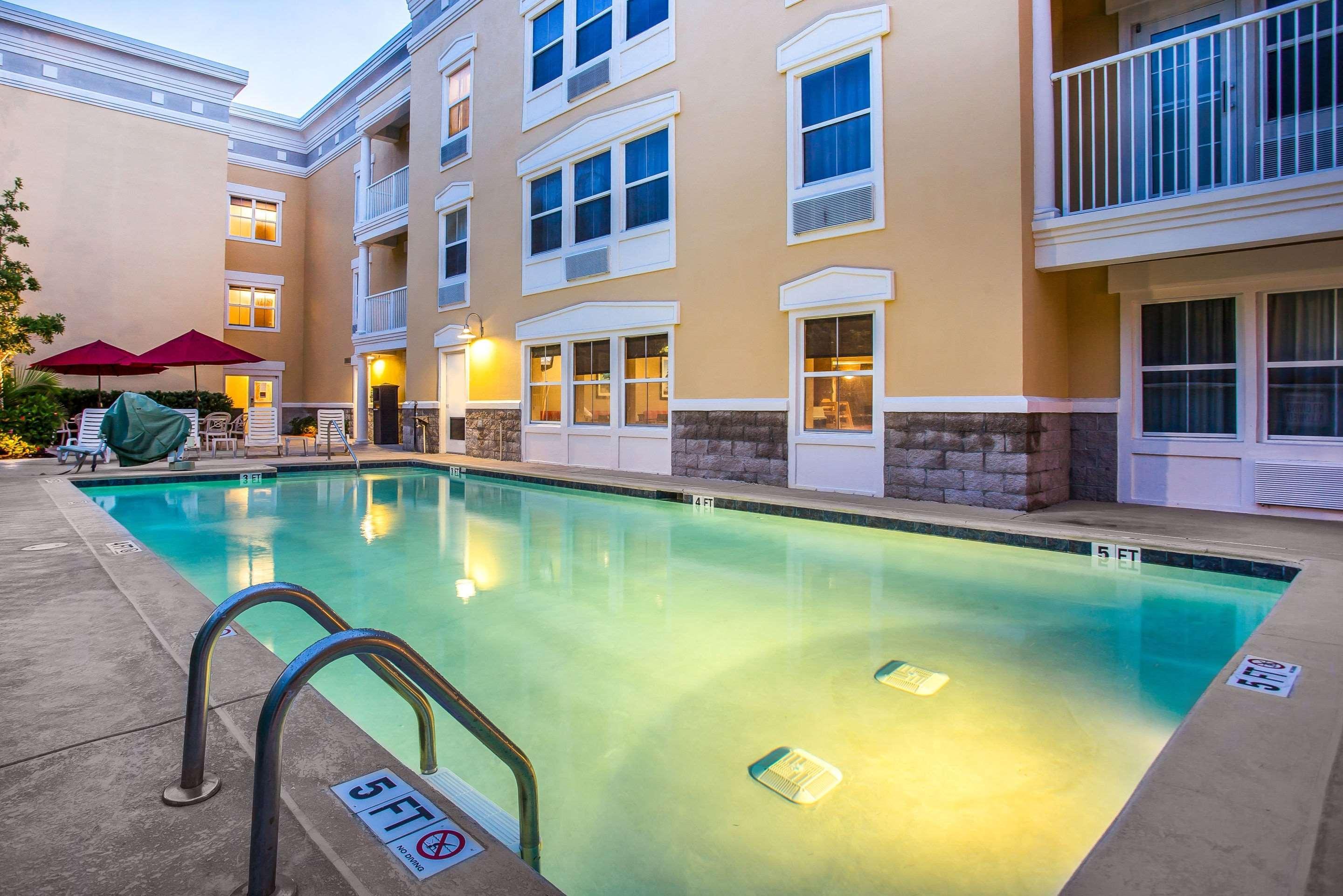 Comfort Suites At Isle Of Palms Connector Mount Pleasant Exterior foto